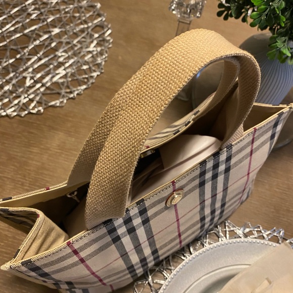 Burberry of London canvas tote - Picture 3 of 15